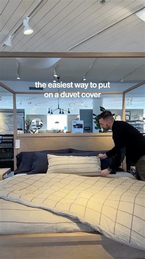 Crate and Barrel on Instagram: "Anyone else dread putting on their duvet? 😫 We got you! We tried every method, and this is by far the easiest one. Bonus: Our fave duvet covers are up to 20% off for the next seven days only! #Bed #Bedding #BeddingHack #Duvet #DuvetCover"
