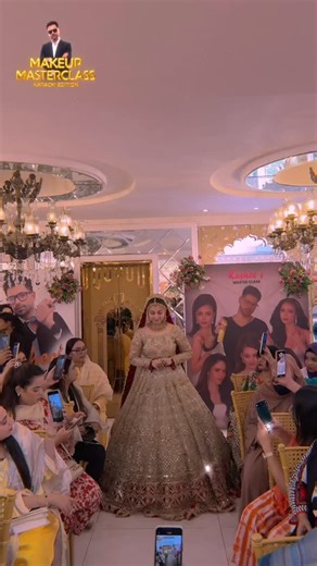 🎨✨ KASHEE’S MAKEUP & HAIR MASTER CLASS — KARACHI EDITION ✨🎨 The wait is finally over! Karachi, get ready to witness the most iconic beauty learning experience of the year — led by the one and only Kashif Aslam, the maestro behind Pakistan’s most loved transformations. 💫 From flawless base techniques to high-fashion hairstyling… From signature Kashee’s bridal glam to runway-worthy looks… This master class is designed to elevate your artistry, sharpen your skills, and inspire every part of your