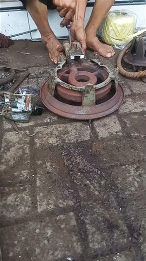 part of machinery such as a pulley or pump assembly