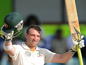 தலையில் பந்து பட்டதால் காயமடைந்த ஆஸி. கிரிக்கெட் வீரர் ஹியூக்ஸ் மரணம்!