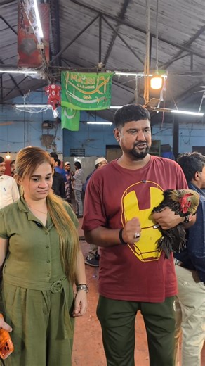 Ismail Shaikh on Instagram: "Kya Kya Karna Padta Hai.. #ismailshaikh22 #chickenlover"