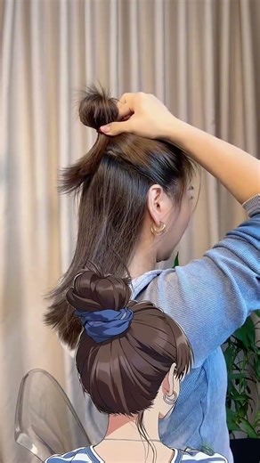 how to tie a low bun in 30 seconds! "Simple and pretty hairstyle" "Low bun" "Braiding tutorial"