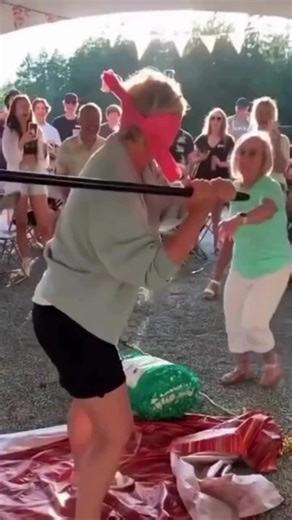 Pinata Gone Wrong! Hilarious Party Fail