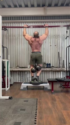 56kg x 10reps - Code: SMAEV1 for all @BuckedUp supplements! - #andreysmaev #bodybuilding #gymtok #fitness #gymbro