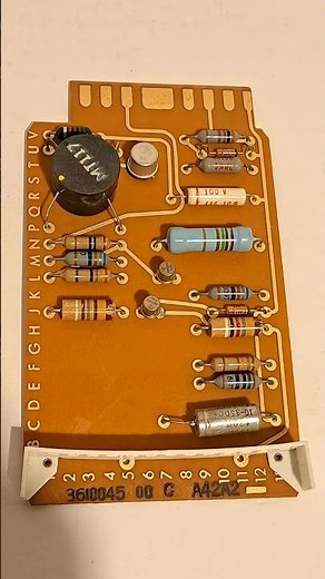 “Before Software Controlled You: Inside a UNIVAC Mainframe Module” #univac #vintageelectronics