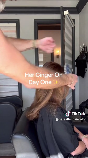 Ginger Longevity Receipts ✨ Two months ago, we built her custom golden-bronde ginger — warm, rich, and soft without going muddy or dark. ⠀⠀ Today she came back in for a quick refresh, and honestly… the fade-out was still gorgeous. A soft golden-ginger that held beautifully through fall. But shes loving the the richer, warmer vibrancy, so we brought it back without going heavy. ⠀⠀ I started with a wella service to help equalize her porosity so the glaze would take evenly, then followed with a glo