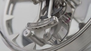 a transparent bubble, filled with traditional horology, is suspended atop an eight articulated legged creature. limited to 50 editions, the MB&F and lepee 1839 ‘octopod’ is an eight-day clock configured of 468 fine-finished components. https://www.mbandf.com/en/machines/co-creations/octopod | designboom