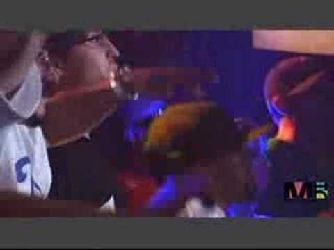 Snoop Dogg - Drop It Like It's Hot - Live in High Definition