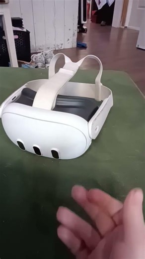 I'll factory reset my headset if this. video hits 1k likes