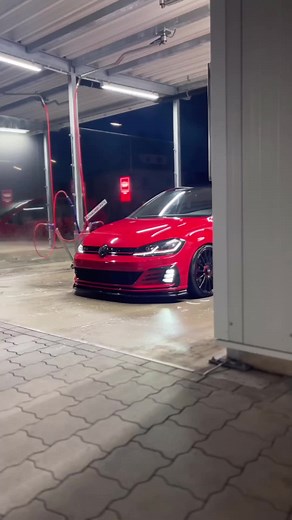 Volkswagen Golf 7 GTI: Performance, Stance, and Style