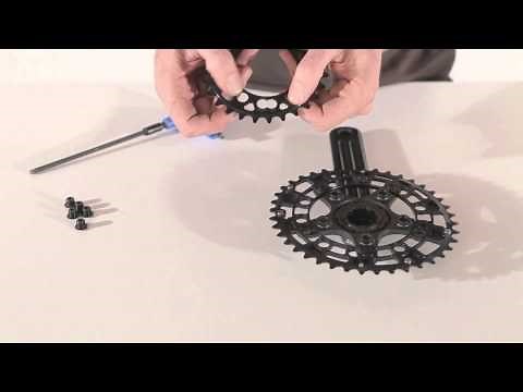 Installing the chainrings on the ROTOR crank