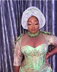 19 reactions | Super stunning Beautiful @royaltybunny MAKEUP >> @tshakky . Dm for adverts and features . #naijastylesandbeautytips #owambeuk #classybabesrock #bellaweddings #asoebibella #owambenaija #yorubaweddings #igboweddings #ibadanweddings #Arewaweddings #sophisticatednaijababes #ankarastyles #ankarazone_tz | Naija Styles And Beauty Tips | Facebook