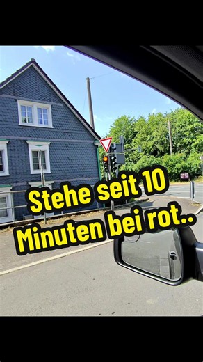 Wie lange warten wir vor einer roten Ampel #theorieprüfung #fahrprüfung #fahrschüler #autofahren