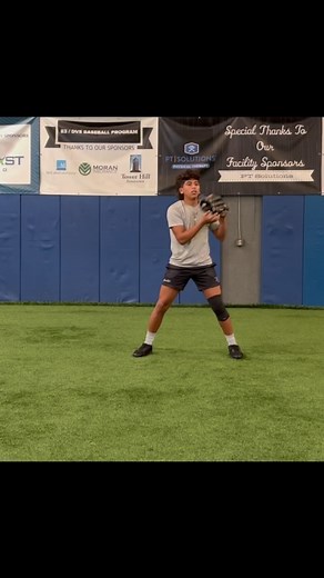 Double play 2B, push your body leaving 75% of your weight on your right leg, see this step by step #baseballboys #baseballlife⚾️ #improve #professional #practicemakesprogress #practice #baseballmemes #baseballs #baseballboys #baseball⚾️ #baseball⚾️ #baseballism #baseballt #baseballlife⚾️ #baseballcards #baseballbat #baseballfan #baseballdad #baseballlifestyle #baseballpractice #baseballtee #baseballcap #baseballplayers #baseballforlife #baseballfield #baseballswag #baseballplays #baseballtournam