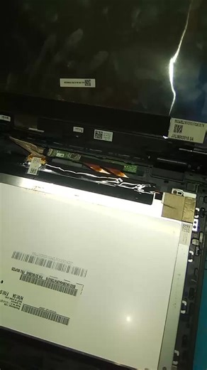 En D&M Electrónica y Tecnología reparamos todo tipo de Laptops. #electrónicadominicana #soportetécnico #tecnología #laptop #reparaciondelaptop