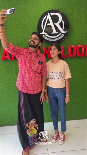 4.8K views · 637 reactions |  Customer Interaction  Our beloved Raju ettan warmly interacting with customers — sharing smiles and handloom stories. ✨  AR Handlooms, Kuthampully  www.arhandlooms.in  WhatsApp: 7460027002 | 7660076008 #ARHandlooms #RajuEttan #CustomerInteraction #HandloomLove #KuthampullySarees #EthnicWear #KeralaTradition #SareeLove #ARFamily | AR Handlooms Kuthampully | Facebook