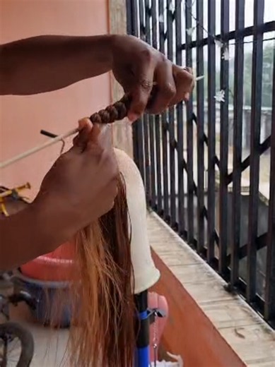 #tuto #alolobraids #tutoriel mèche alolobraids #abonnez vous pour la partie 2 #visibilite @sylvio @Miv Groupe Le Rocher @France braids @Private beauty 💇‍♀️ @Caresse braids 💇‍♀️