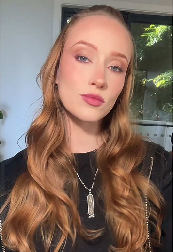 Scarlet Chase (@scarletchase_)’s videos with why are loads of beautiful people using my sound - aves