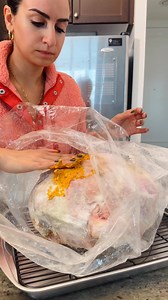 If cooking turkey stresses you out, this one’s for you. The turkey bag method is hands down the easiest way to get a perfectly juicy, tender bird without babysitting it all day. You season it, seal it, pop it into the oven, and it does the work for you. Truly beginner friendly, even for your first Thanksgiving. What I love most is how consistent the results are, especially when that spiced butter melts into every inch of the turkey. Minoo’s Pro Tip: Make sure your turkey is completely dry before