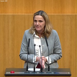 18K views · 1.3K reactions | Mit ihrer verheerenden Corona-Politik hat die Einheitspartei unsere Wirtschaft und unseren Wohlstand zerstört. Und auch am Arbeitsmarkt schaut es ziemlich düster aus. Während die Österreicher massiv unter den Folgen leiden, basteln die Verlierer an einer Austro-Ampel, die alles noch schlimmer machen wird. Verpassen wir diesen Parteien am Sonntag bei der Steiermark-Wahl einen ordentlichen Denkzettel – und zwar mit einer Stimme für die FPÖ! | FPÖ | Facebook