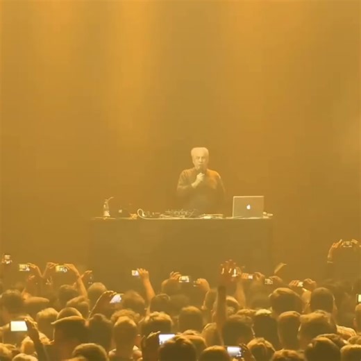 14K views · 319 reactions | Giorgio Moroder - Dj set a Vienna Il mio idolo da sempre Sansone deejay | Sansone deejay | Facebook