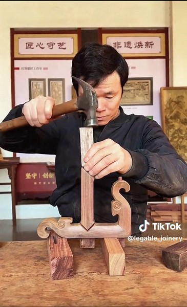 Traditional Chinese Woodworking Table Assembly