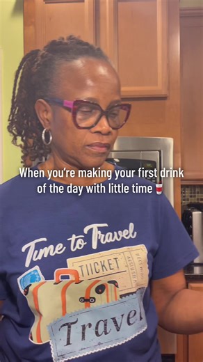 Apple cider vinegar hot water raw honey lemon cayenne. Blood sugar stability (especially as insulin sensitivity shifts after menopause) Gentle digestive support as stomach acid naturally declines. Mild circulation and metabolic boost from cayenne. Small antioxidant support from lemon raw honey Increased satiety, which may help with portion control But education matters:• Always dilute (protect your teeth esophagus)• Avoid if you have reflux or ulcers• Check with your provider if you’re on insuli