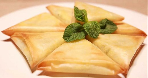 Samoussa : comment plier une feuille de brick en triangle