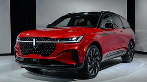 The Third-Generation 2024 Lincoln Nautilus Is the Most Advanced Lincoln Yet