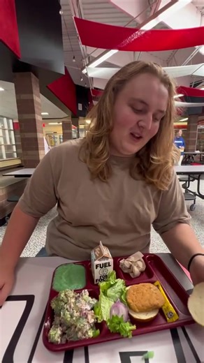 Day 96 of Big Fart Lunch Reviews #fyp #bigfart | fart