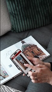 Most a kedvenc videóid is helyet kaphatnak – egyszerűen QR-kód formájában! 🧡 Lapozz, játszd le kedvenc felvételedet, és éld át újra a pillanatot bárhol, bármikor! ✨ | CEWE