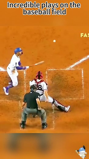 Incredible plays on the baseball field#baseballhighlights #epicbaseball #baseballplays #clutchmoment #usa