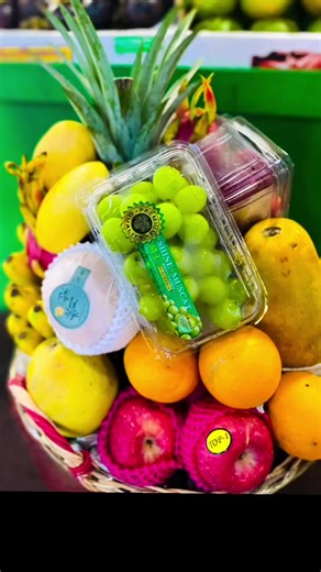 Gift your friends and family with a basket of wellness! Fruit baskets available all year round!!! 狀諾❤️ #cnffruits #cnffarmersmarket #localfruitshop #onlineshopping #Delivery #online #lovelocal #gift #giftideas #fruitbasket #reels #fbreels | C & F Fruits | Facebook