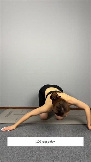 3 Easy Daily Stretches to Slim Your Legs, Tone Your Arms and Release Tight Shoulders at Home