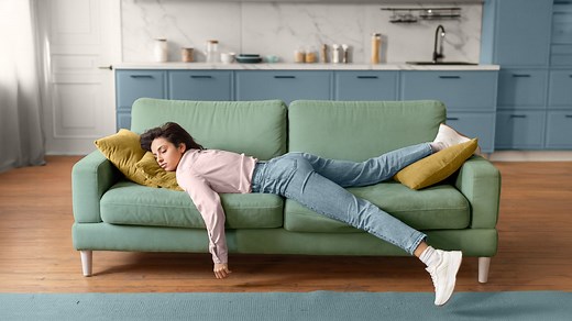 Lying Down After Eating: Effects on Digestion and Avoiding Discomfort