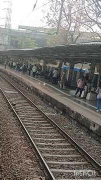 Reaching & Leaving Chunabhatti Station | Harbour Line Local Train Action | Mumbai Local Train