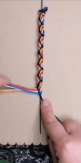 TUTORIAL 👆 Pulsera de Hilo Colá de ratón con Nudos Macramé