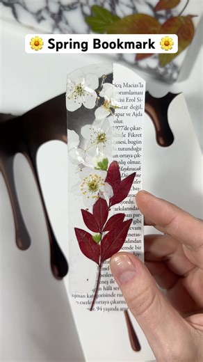 DIY 🌼 Floral Bookmark Idea 🌼 Easy to Make