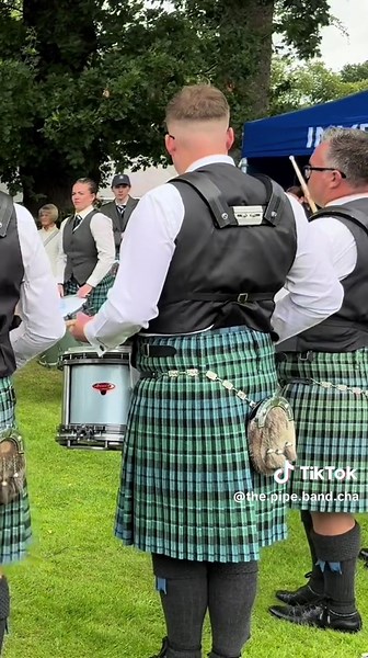 Inveraray Pipe Band Drum Corps Warmup Session