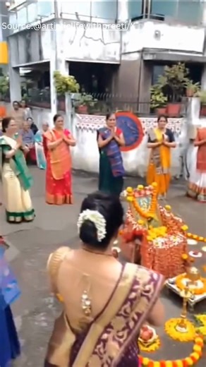 A wholesome garba video has gone viral, showing women dancing around an idol on a street, staying true to the traditional spirit of the festival. Unlike typical events with DJs, microphones, and Bollywood tracks, this group sang and performed entirely with their own voices. Netizens praised the authenticity, noting how the women’s energy and devotion carried the celebration without any electronic amplification. #Garba #TraditionalGarba #ViralVideo #FestiveVibes | MiD DAY