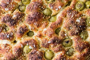 Olive and Za’atar Focaccia (No-Knead)