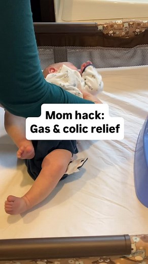 Flappy-Nappies on Instagram: "TAKE 👏 OFF 👏 THE👏 DIAPER 👏 before trying to relieve your baby’s gas or to assist baby to poop. Babies have instincts to not soil their clothing (ever notice how your newborn waits until the middle of a diaper change to poop?). Part of your baby’s fussiness may be from the discomfort of needing to poop and then going all over himself. To offer true relief to your baby, remove the diaper (or better yet, use drop-flap diapers like the Flappy-Nappies shown here) bef