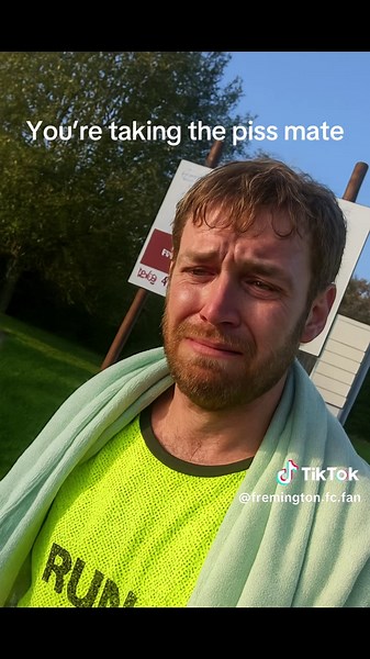 Jon Tossell's Hilarious Football Injury Moment