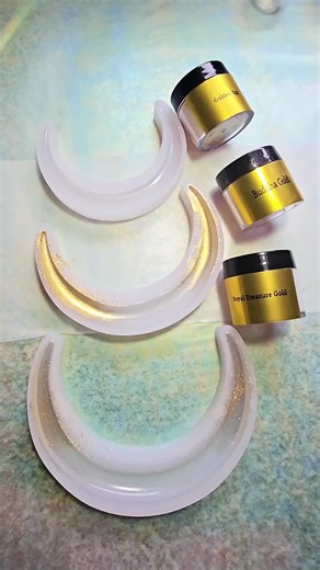 Come and watch me use metallic pigment powders in the resin project. I will demonstrate 3 out of 6 available metallic pigments, and you will see differences in shades it will give. Buddha is my personal favorite 😍 #resinart #arttoker #arttok #crafts #micapowder #pigment #gold