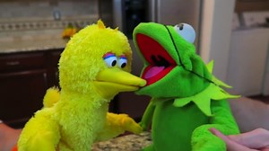 Kermit's Kitchen: COOK OFF EDITION! Kermit the Frog VS Big Bird (ft. Frozen Elmo)