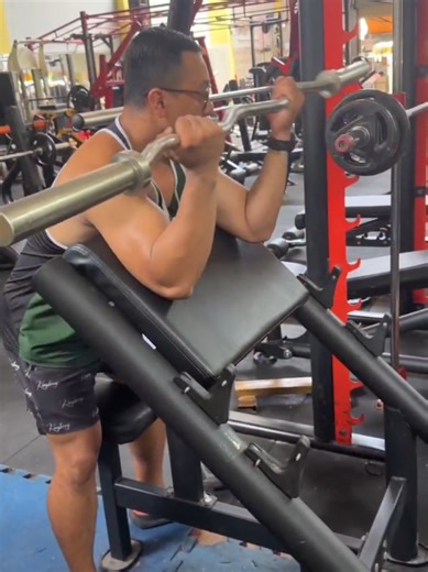 thanh lý máy cũ tại gym sức khỏe vàng ,#maytaptaytruoc #thanhlymaygym #gymquan6 #gymtok #taptaytruoc