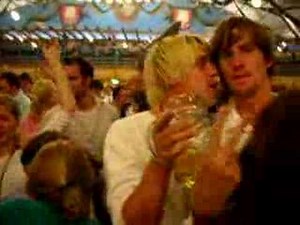 OKTOBERFEST GIRLS The Best Party!