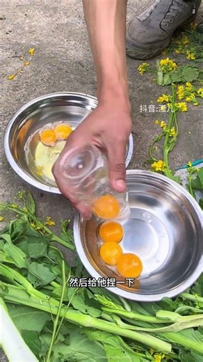 Egg White Extraction Made Easy: Lifehack in 3 Steps