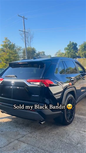 They ALL said not to do it, it’s too much of a risk. What if it doesn’t work out? What are you going to do with no car? How will you manage it? Are you sure you want to sell your only asset? But here I am…making dreams a reality ✨ Survival mode is over, time to start accepting those blessings IYKYK 🥰🙏🏾 #foryou #foodtrailerjourney #bebelenaskitchen #blk #straitupmalay #indigenoustiktok #smallbusiness #blakbusiness | Bebe Lena's Kitchen