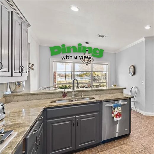 Where meals come with a view 🍽️🌊 The dining room at 437 Beaver Lake is perfectly positioned to overlook the beautiful lake, making every meal feel special. Just steps away, the spacious kitchen offers abundant cabinet space and storage, ideal for everyday cooking and entertaining alike. This open, functional layout blends convenience with scenic lakefront living—perfect for gatherings, holidays, and quiet mornings at home. 📍 437 Beaver Lake | Texarkana, TX 📞 Teresa Liepman 📲 903.276.9464 🏡